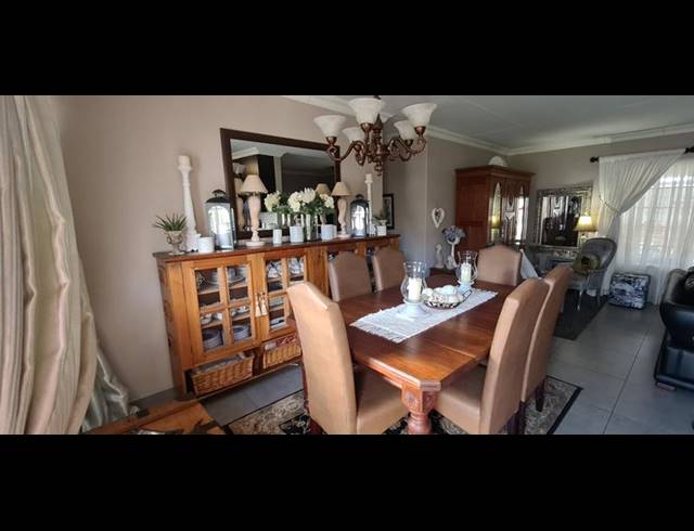3 BEDROOM TOWNHOUSE FOR SALE IN ANNLIN